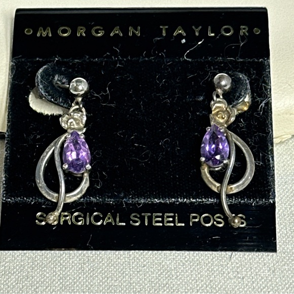 NWT: Vintage Morgan Taylor Earrings - Picture 1 of 9